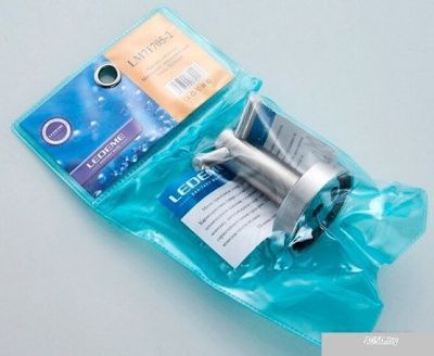 Крючок для ванны Ledeme L71705-2