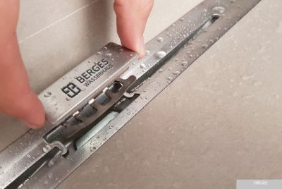 Трап/канал Berges Wasserhaus Simpel 800 (матовый хром)