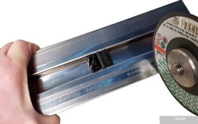 Berges Wasserhaus Super Slim 700 090053 (хром матовый)